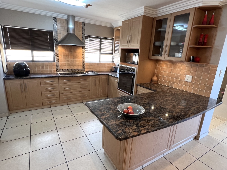 3 Bedroom Property for Sale in Wavecrest Eastern Cape